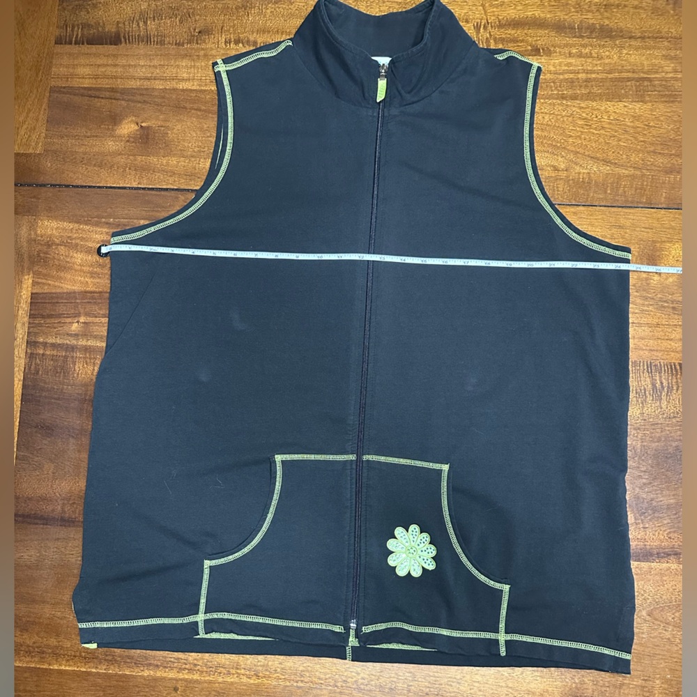 Quacker Factory 3-Piece Set – Daisy Embellished Vest, Tee & Pants – Women’s 1X